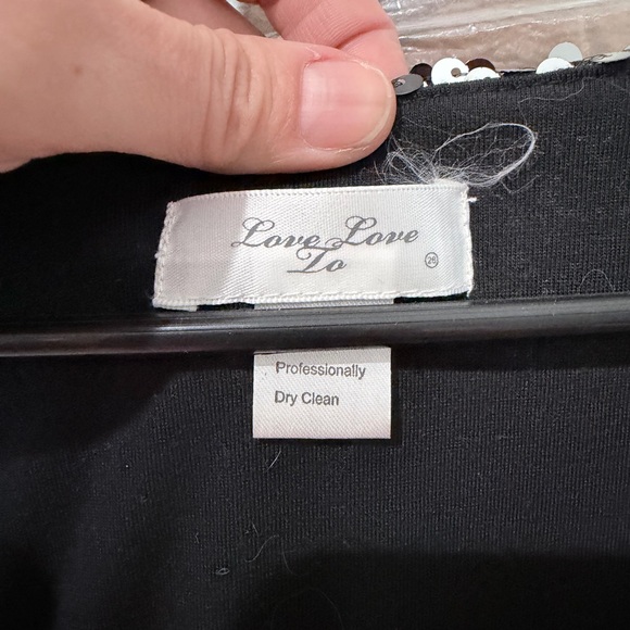 Vintage Neiman Marcus black & silver sequin tunic top, size 1X (fits like a L). - Picture 5 of 7